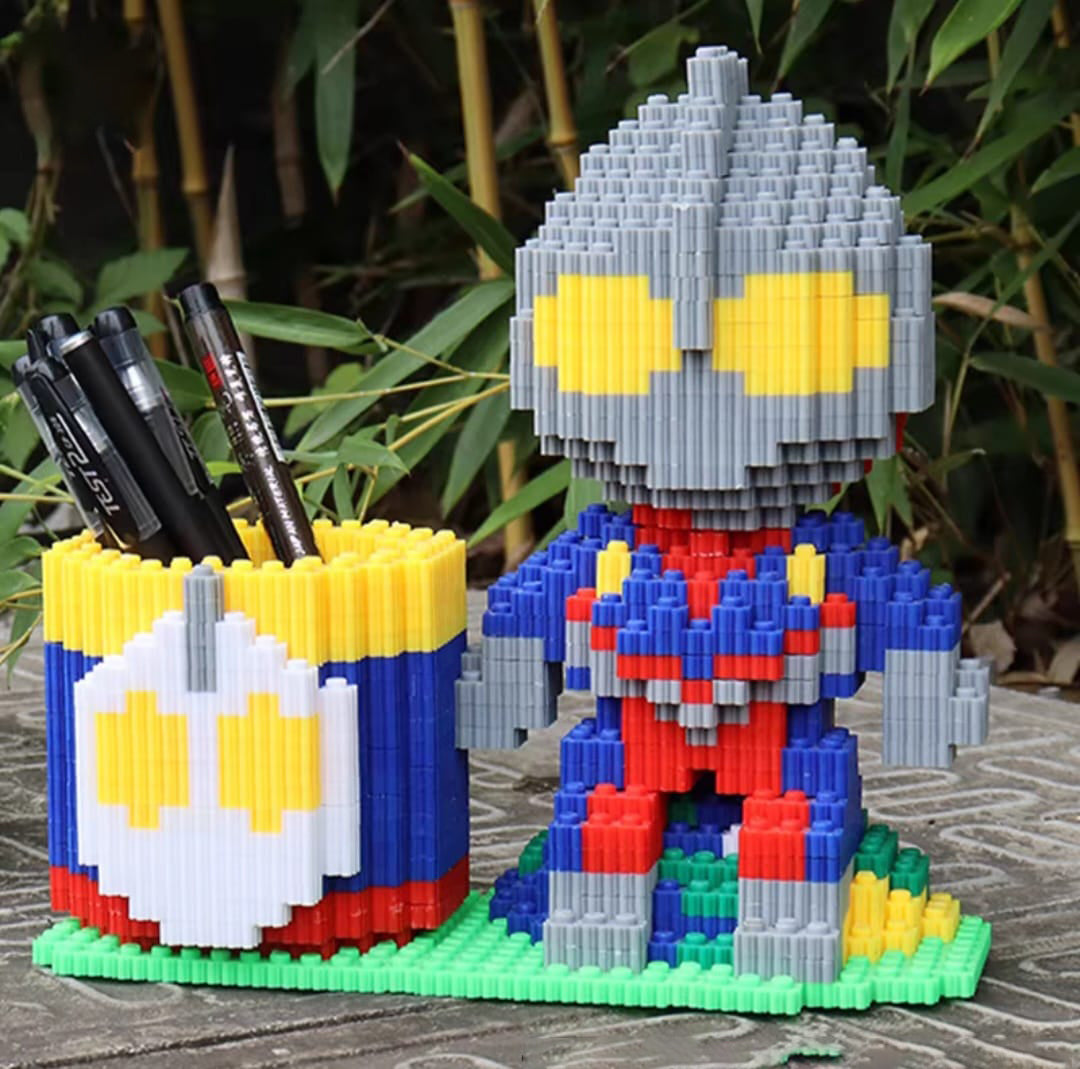 Pen Holder - Ultra Man