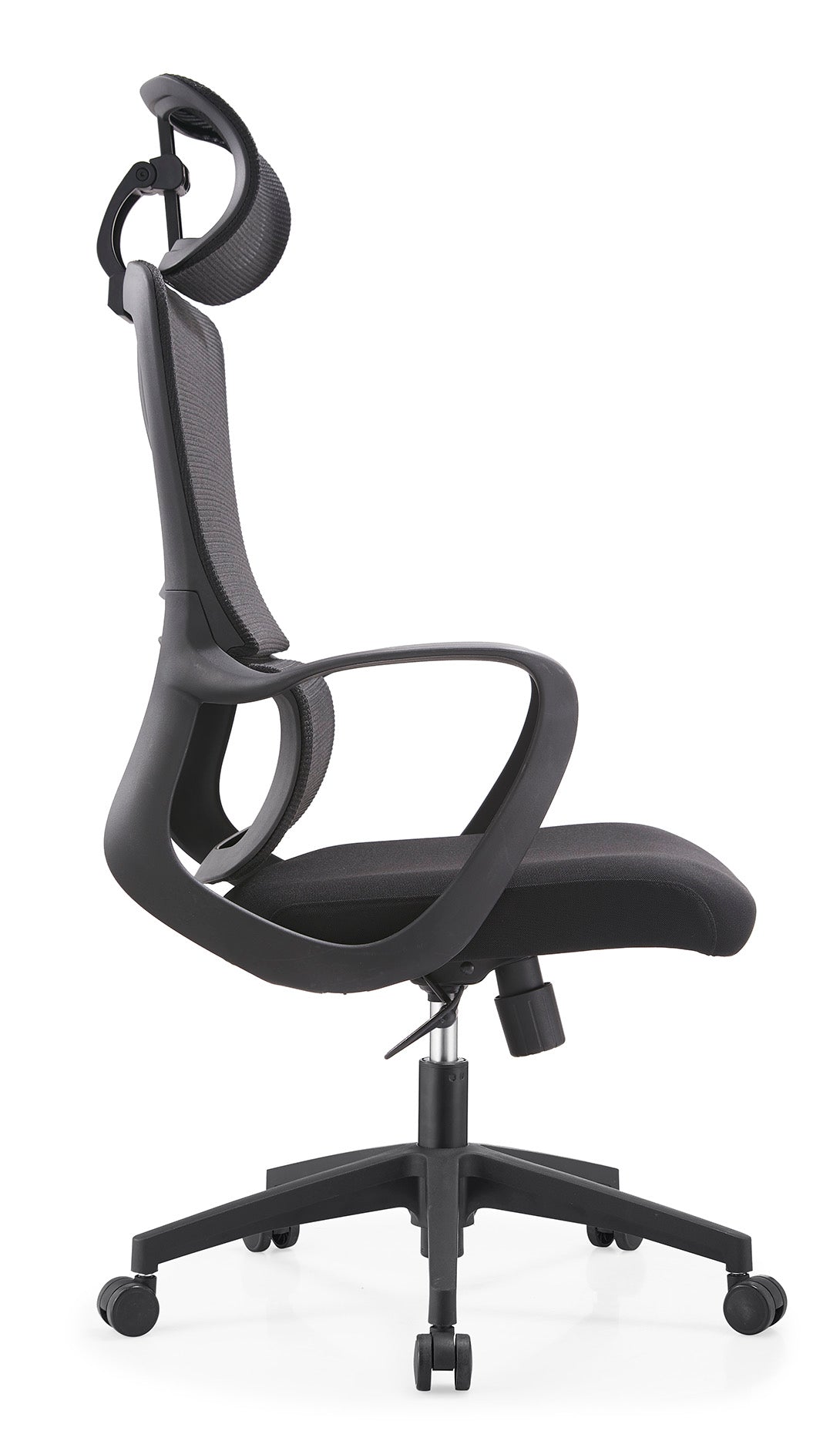 ErgoMesh Executive Chair – YOE 64