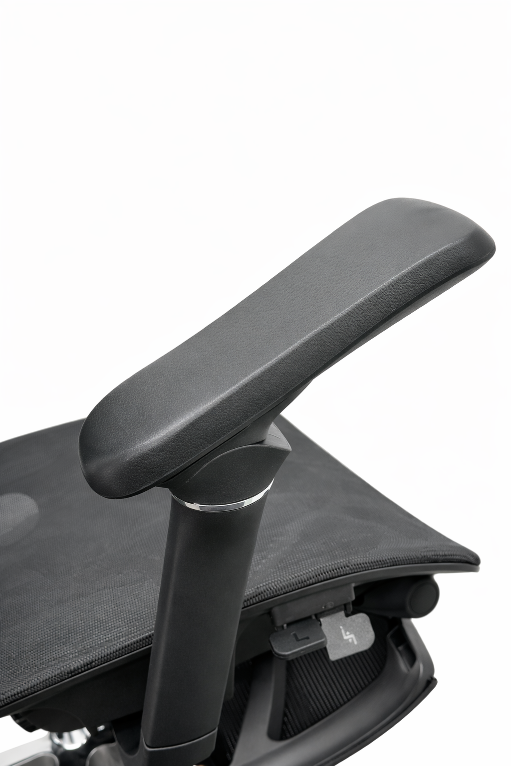 HexaPro Ergonomic Chair - YOE S1